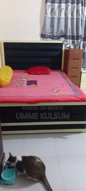 কুইন সাইজ ডাবল বেড