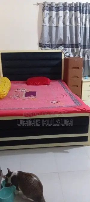 কুইন সাইজ ডাবল বেড