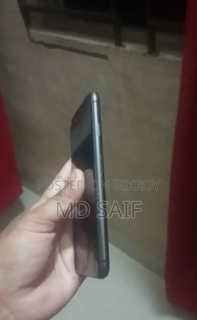 Apple iPhone 8 64 GB Black