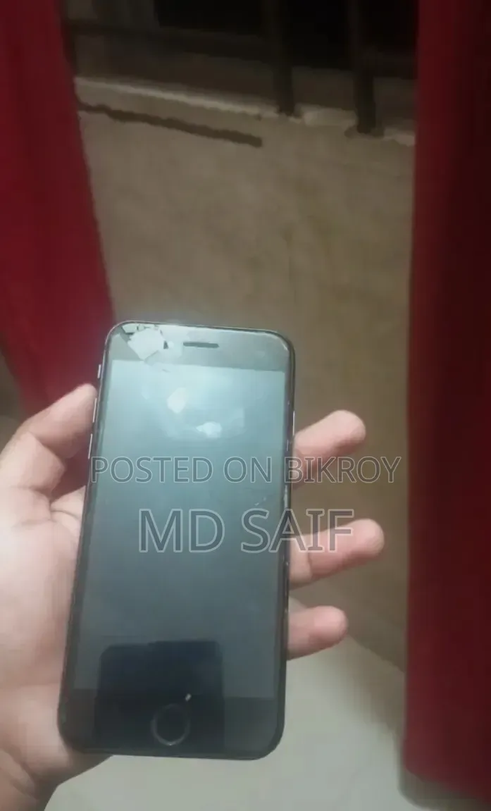 Apple iPhone 8 64 GB Black