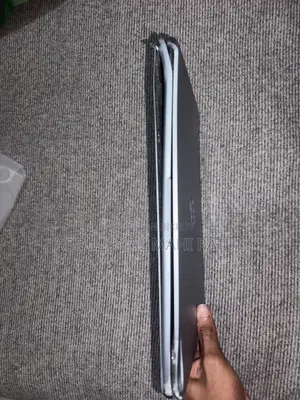 Laptop Apple MacBook Air 2025 M4 16GB Apple M5 SSD 256GB