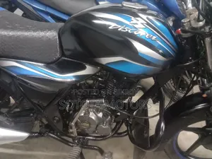 বাজাজ ডিসকভার ১২৫ ২০১৪ কালো
