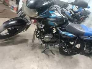 বাজাজ ডিসকভার ১২৫ ২০১৪ কালো