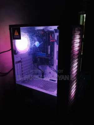 Desktop Computer 16GB Intel Core 7 SSD 256GB