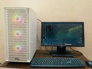 Desktop Computer 16GB Intel Core 7 SSD 256GB