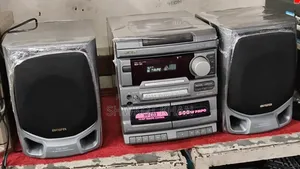 একটা পুরাতন জাপানি সাউন্ড সিস্টেম