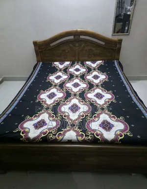 সেগুন কাঠের সুপার কিং সাইজ বিছানা