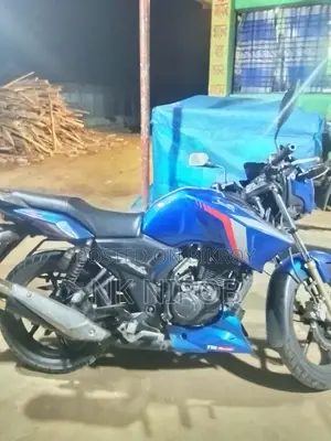 TVS Apache RTR 160 2V 2025 Blue