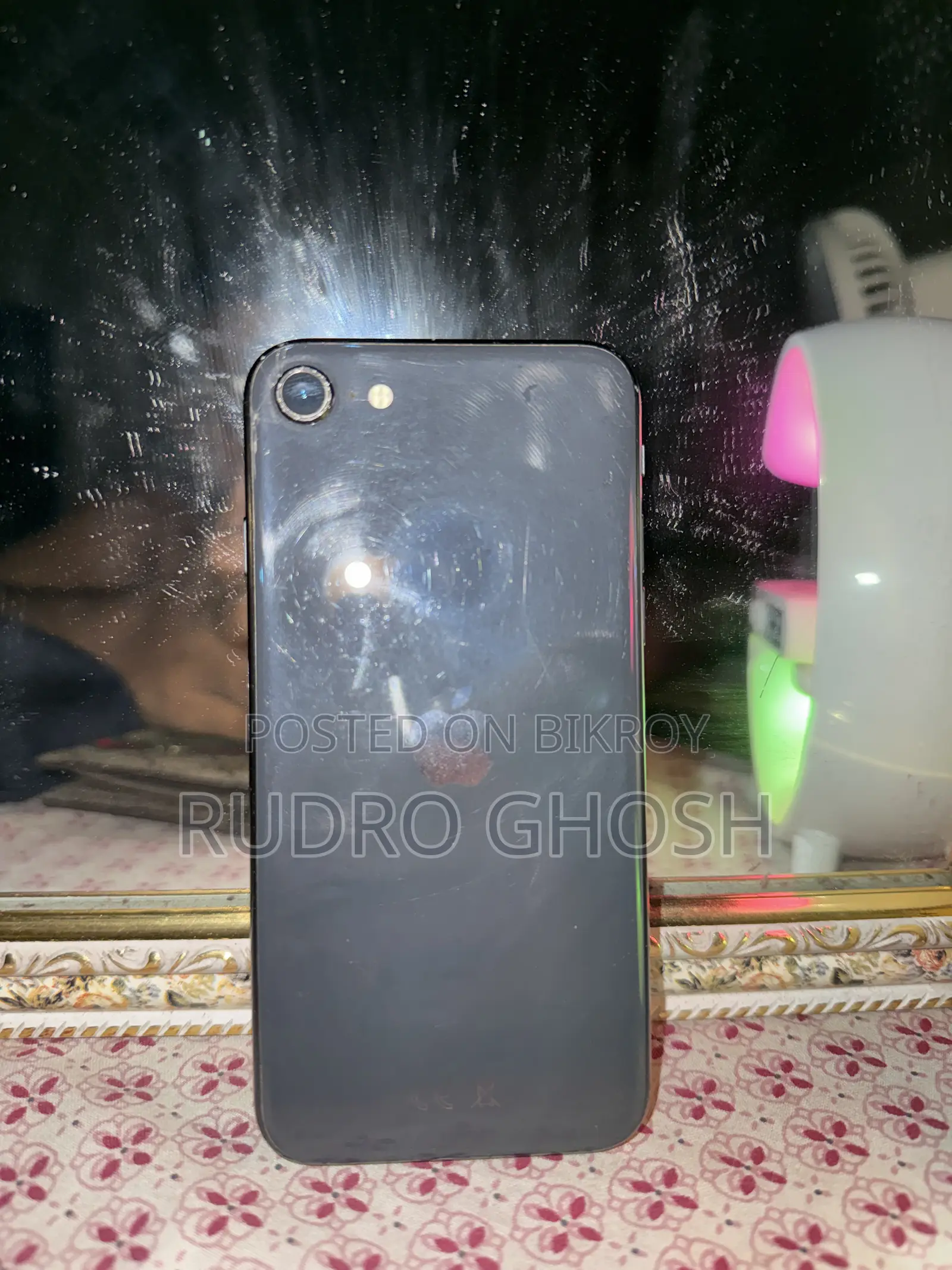 Apple iPhone SE (2020) 64 GB Black