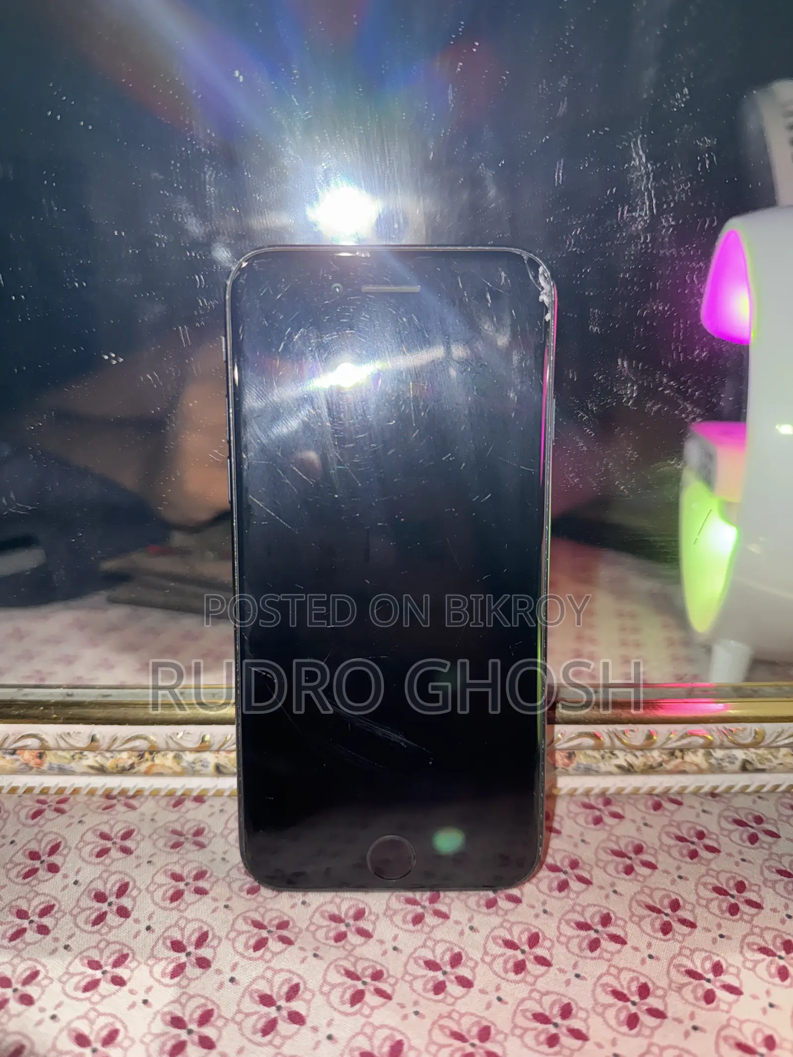 Apple iPhone SE (2020) 64 GB Black