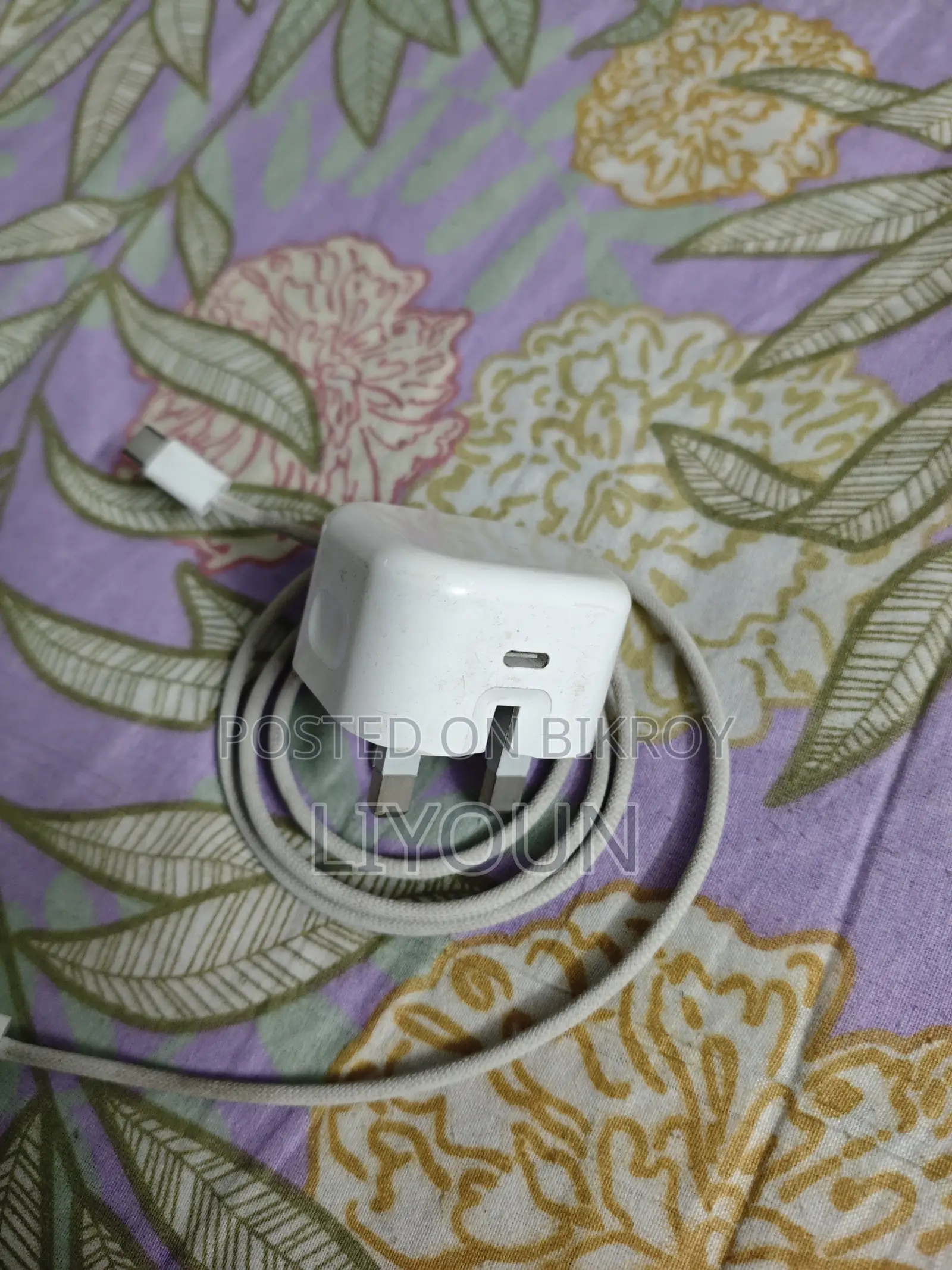 Apple 20W USB-C Charger