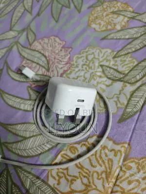 Apple 20W USB-C Charger