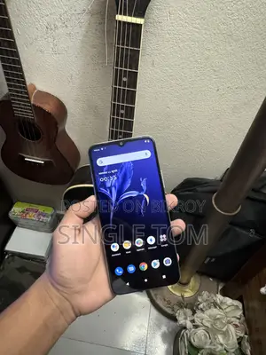 Vivo Y12 64 GB Blue