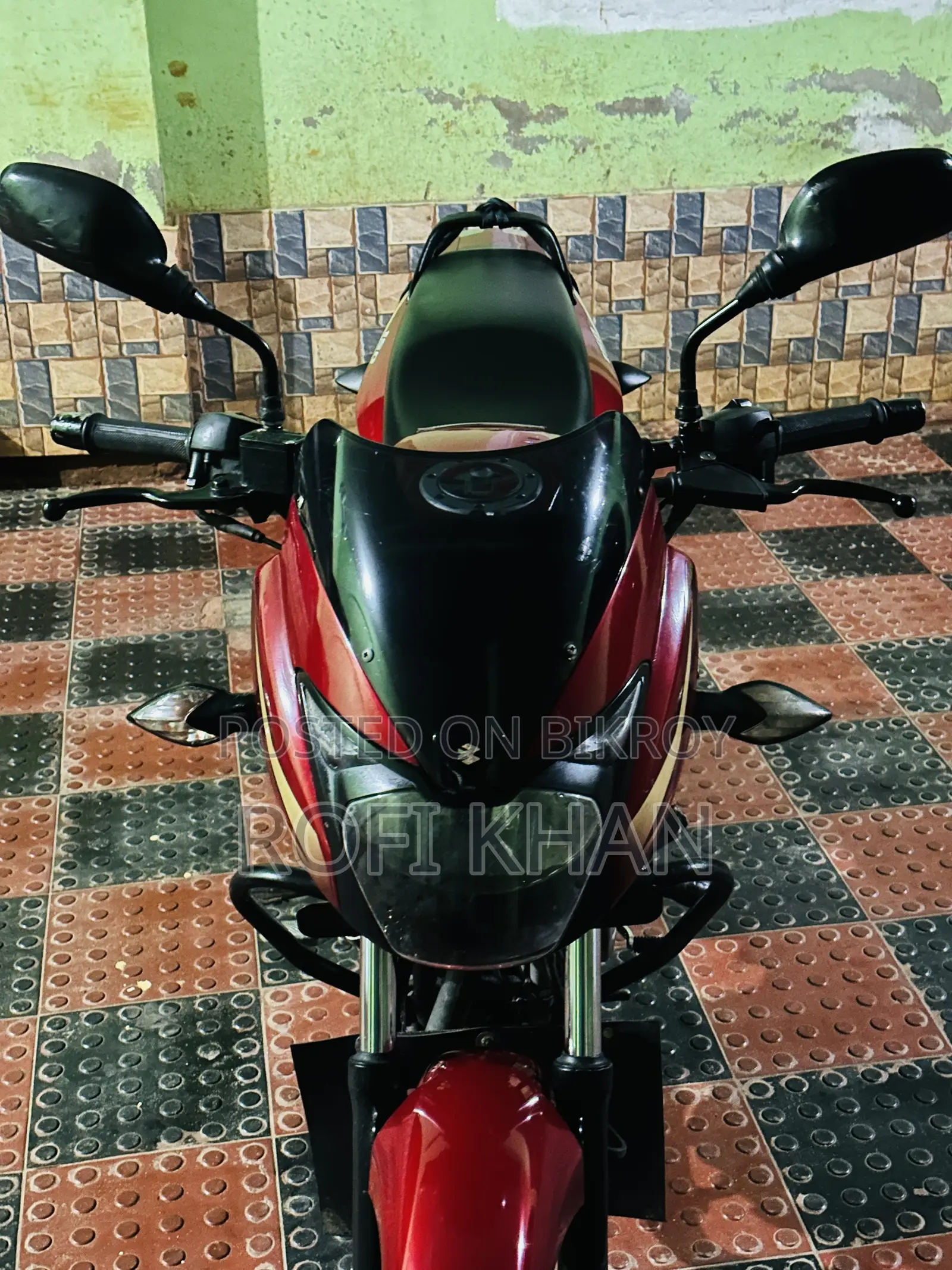 বাজাজ পালসার ১৫০ ২০১৩ লাল