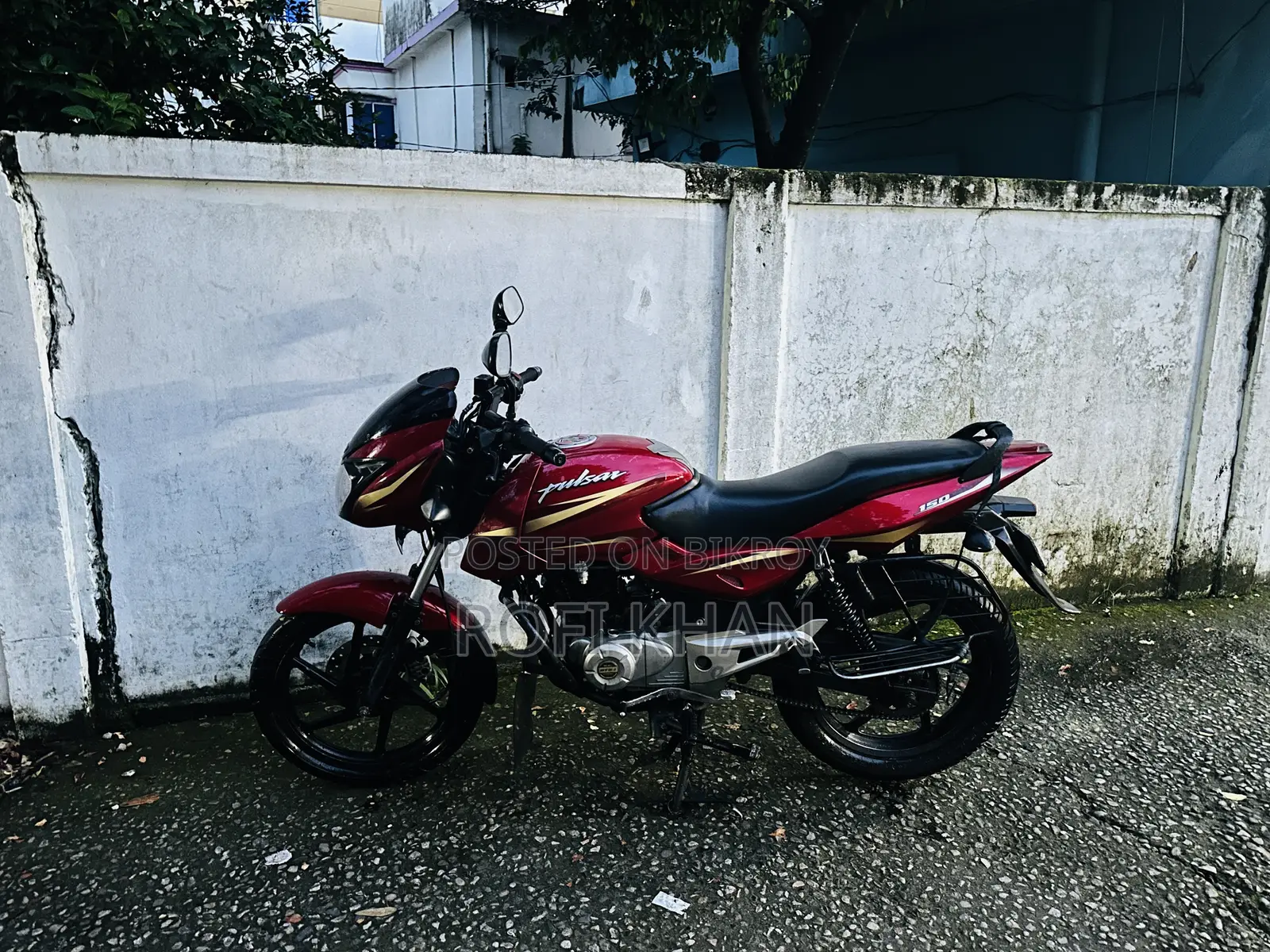 বাজাজ পালসার ১৫০ ২০১৩ লাল