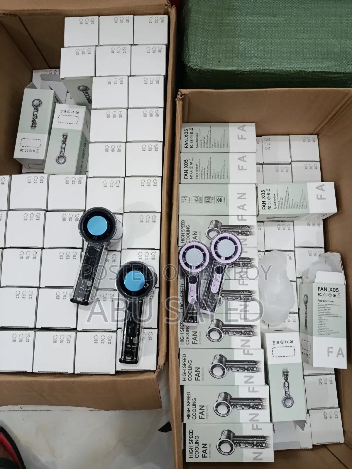 X05 Handheld High-Speed Turbo Cooling Fan 3000mAh Battery