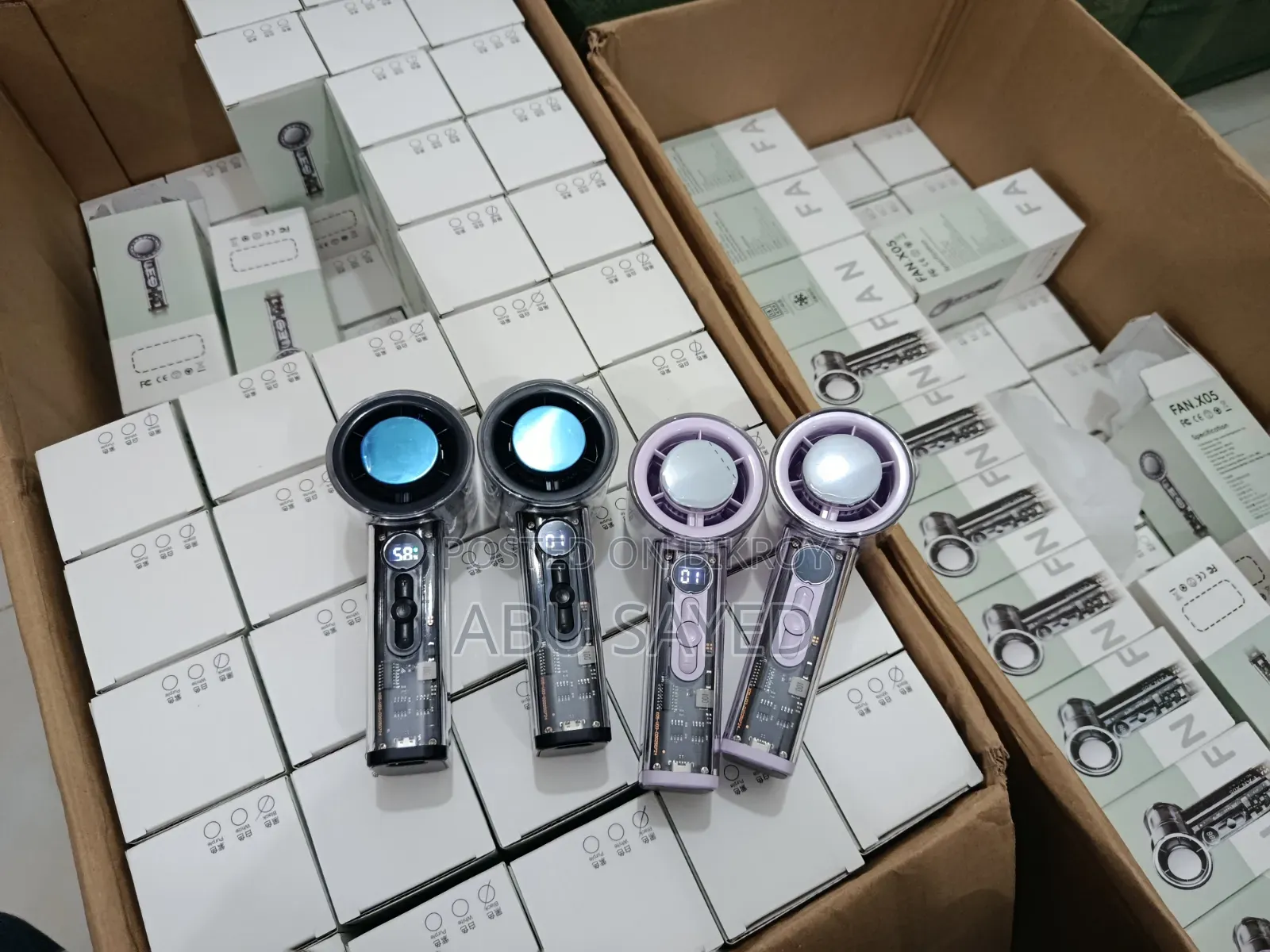 X05 Handheld High-Speed Turbo Cooling Fan 3000mAh Battery