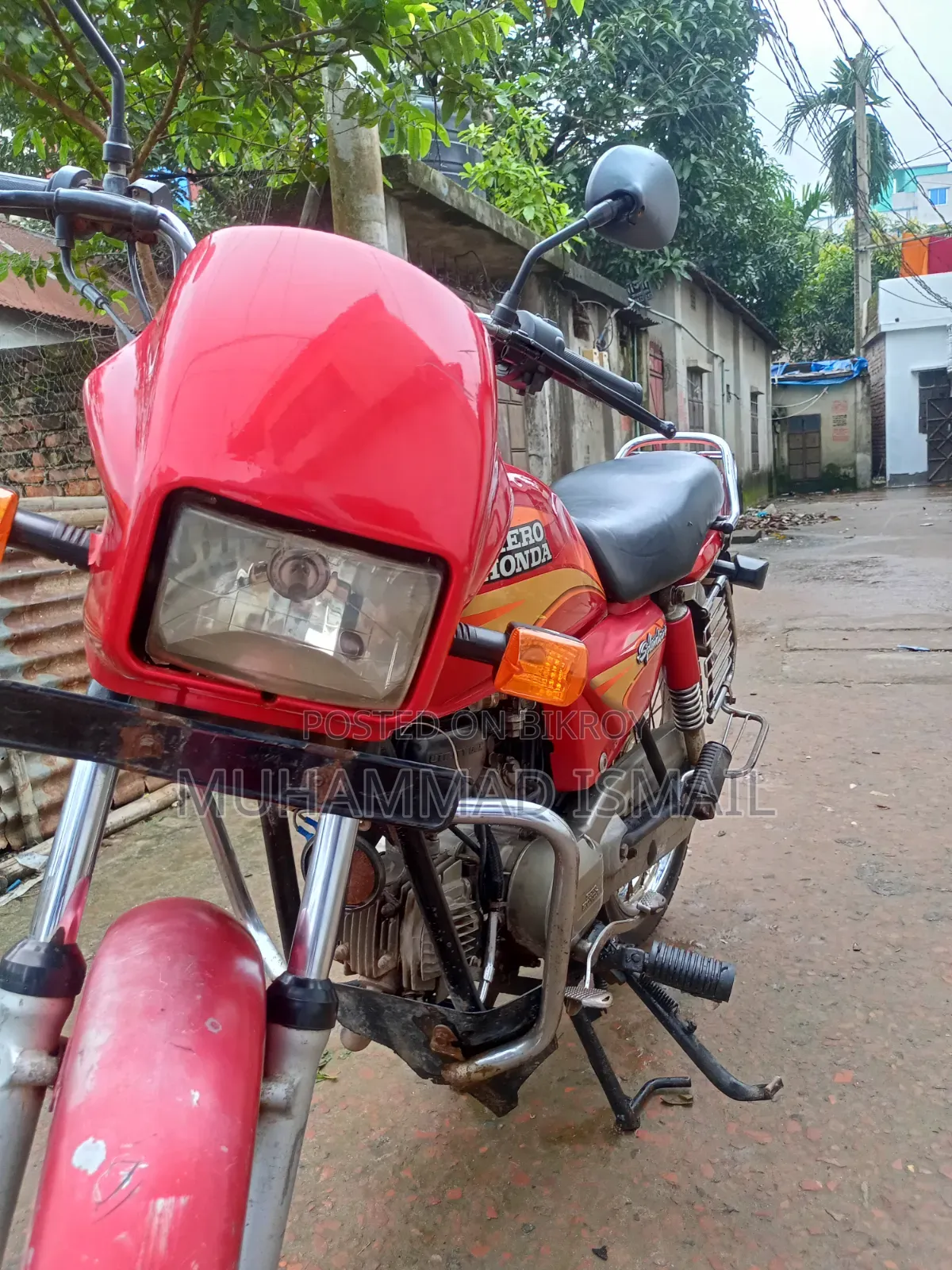 হিরো স্প্লেন্ডার প্লাস ২০১৮ লাল