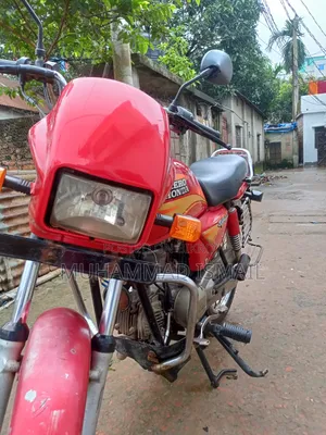হিরো স্প্লেন্ডার প্লাস ২০১৮ লাল
