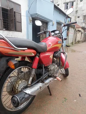 হিরো স্প্লেন্ডার প্লাস ২০১৮ লাল
