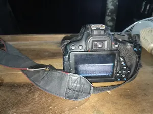 Canon 700d and Kit Lenc Full Fresh