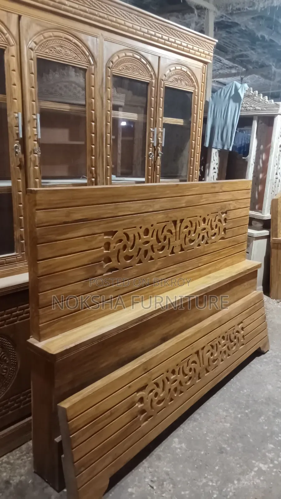 ২.৫ ইঞ্চি মোটা সলিড কাঠের খাট বিক্রি করা হবে