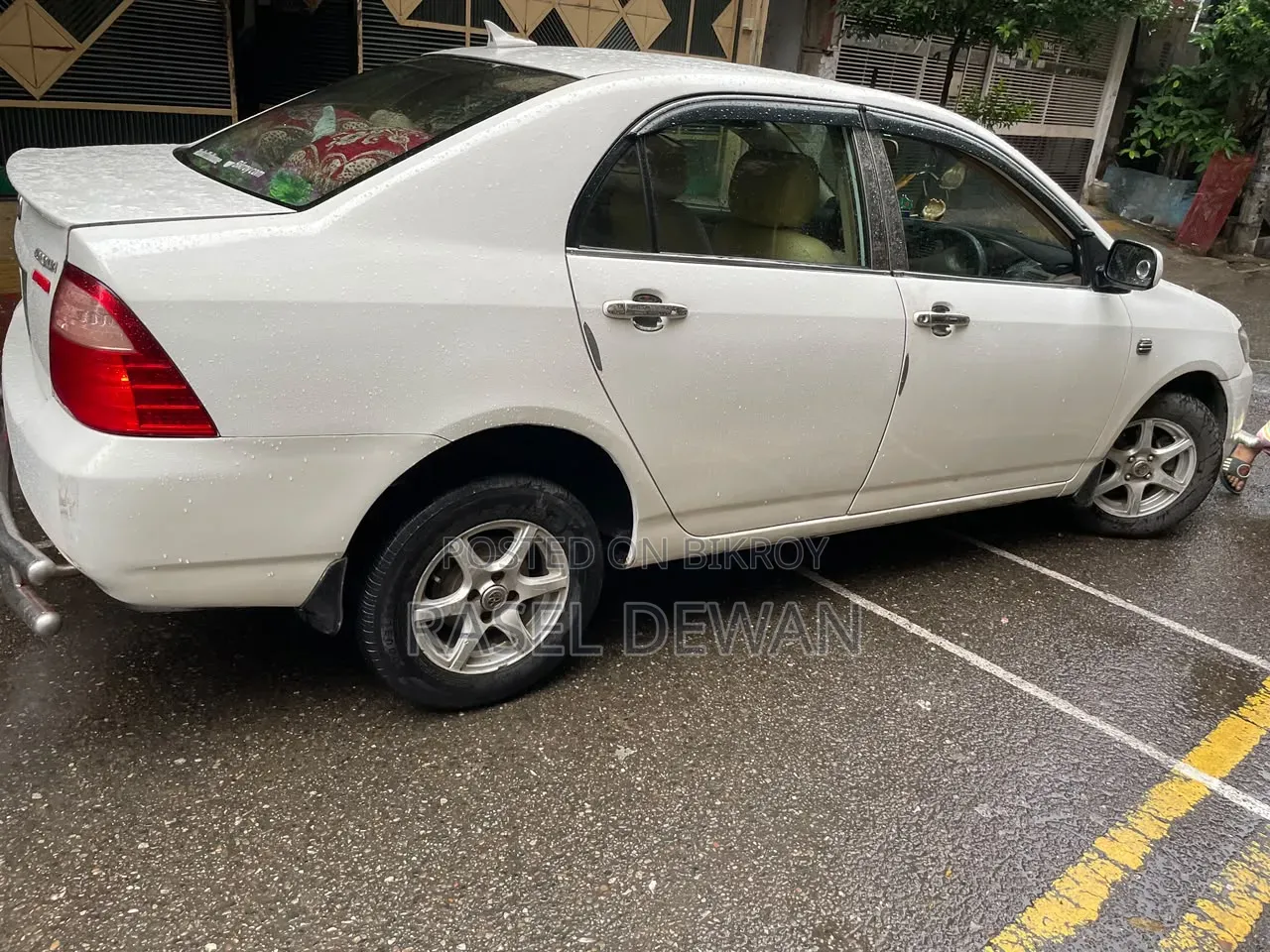 Toyota Corolla 2010 White