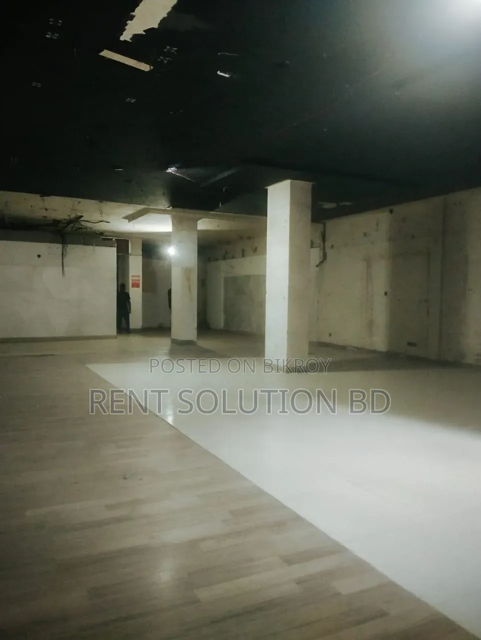 Open Floor 6000sqft Commercial