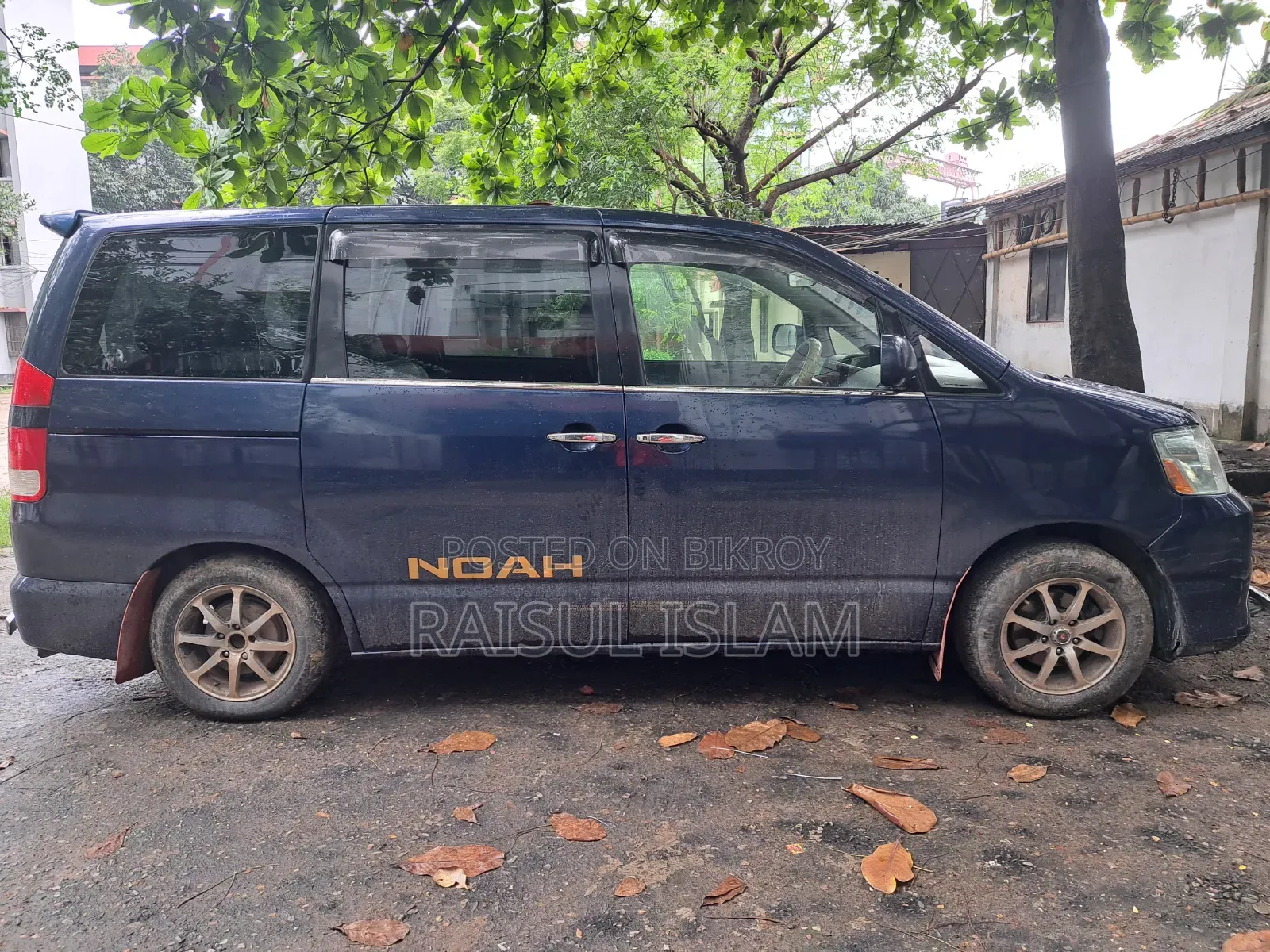 Toyota Noah 2.0 AWD (8 Seater) 2006 Blue