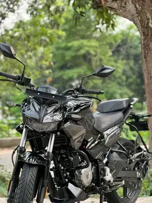 Hero Xtreme 125R 2026 Black
