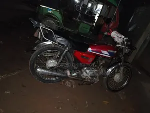 Dayun DY100-A 2002 Red