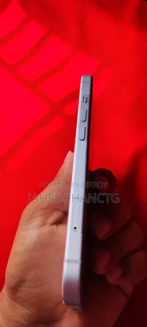 New Apple iPhone 15 128 GB White
