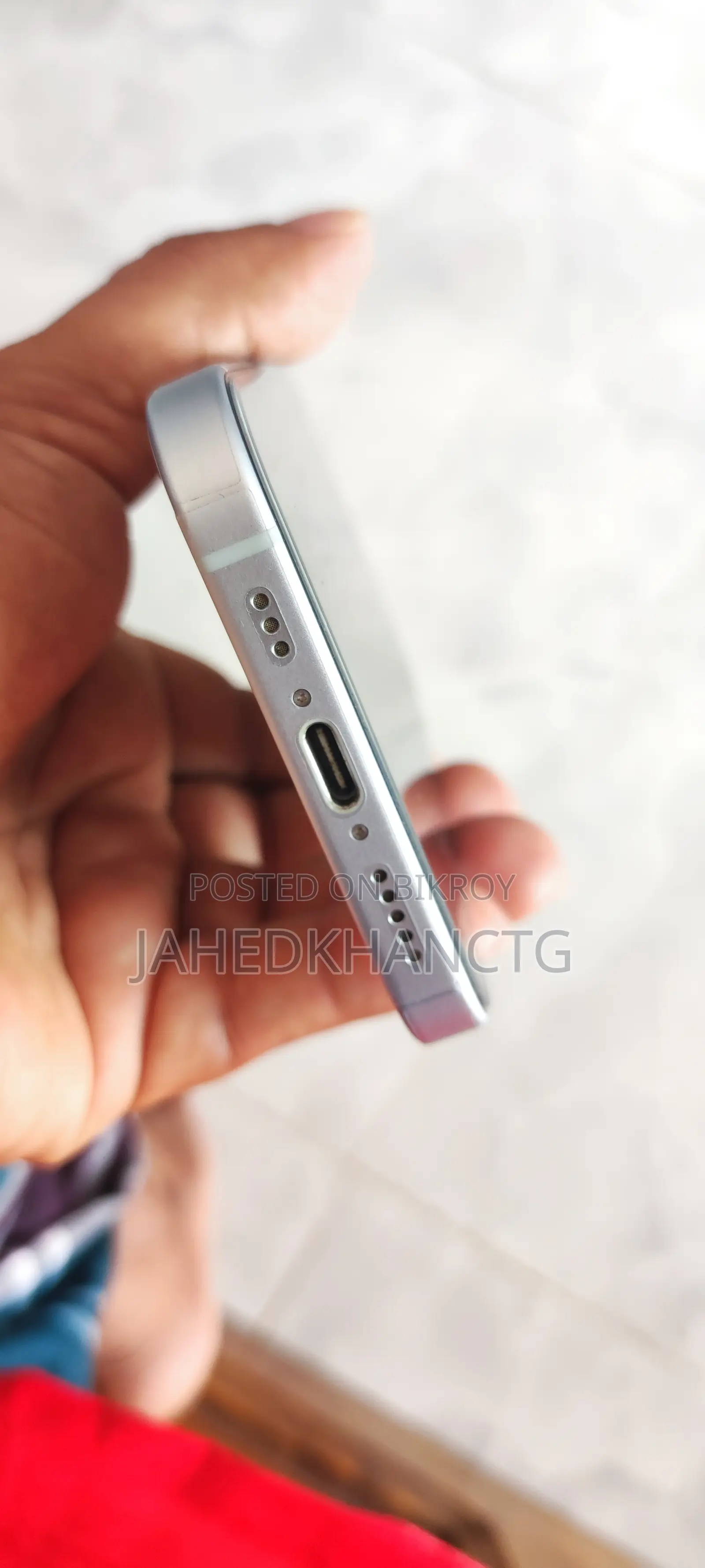 New Apple iPhone 15 128 GB White