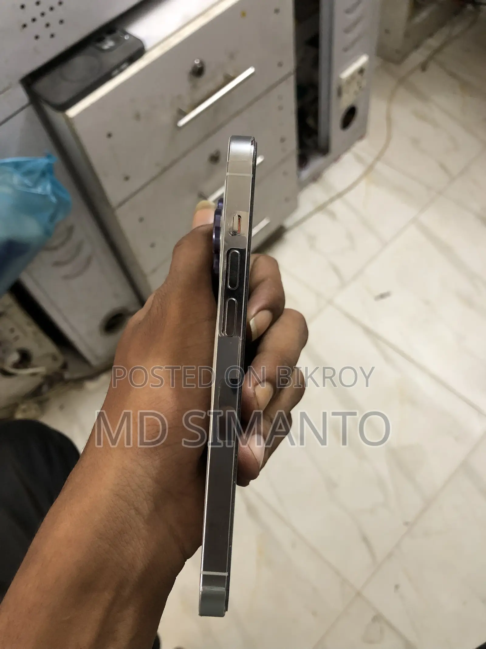 অ্যাপল আইফোন ১৪ প্রো ১২৮ জিবি সিলভার