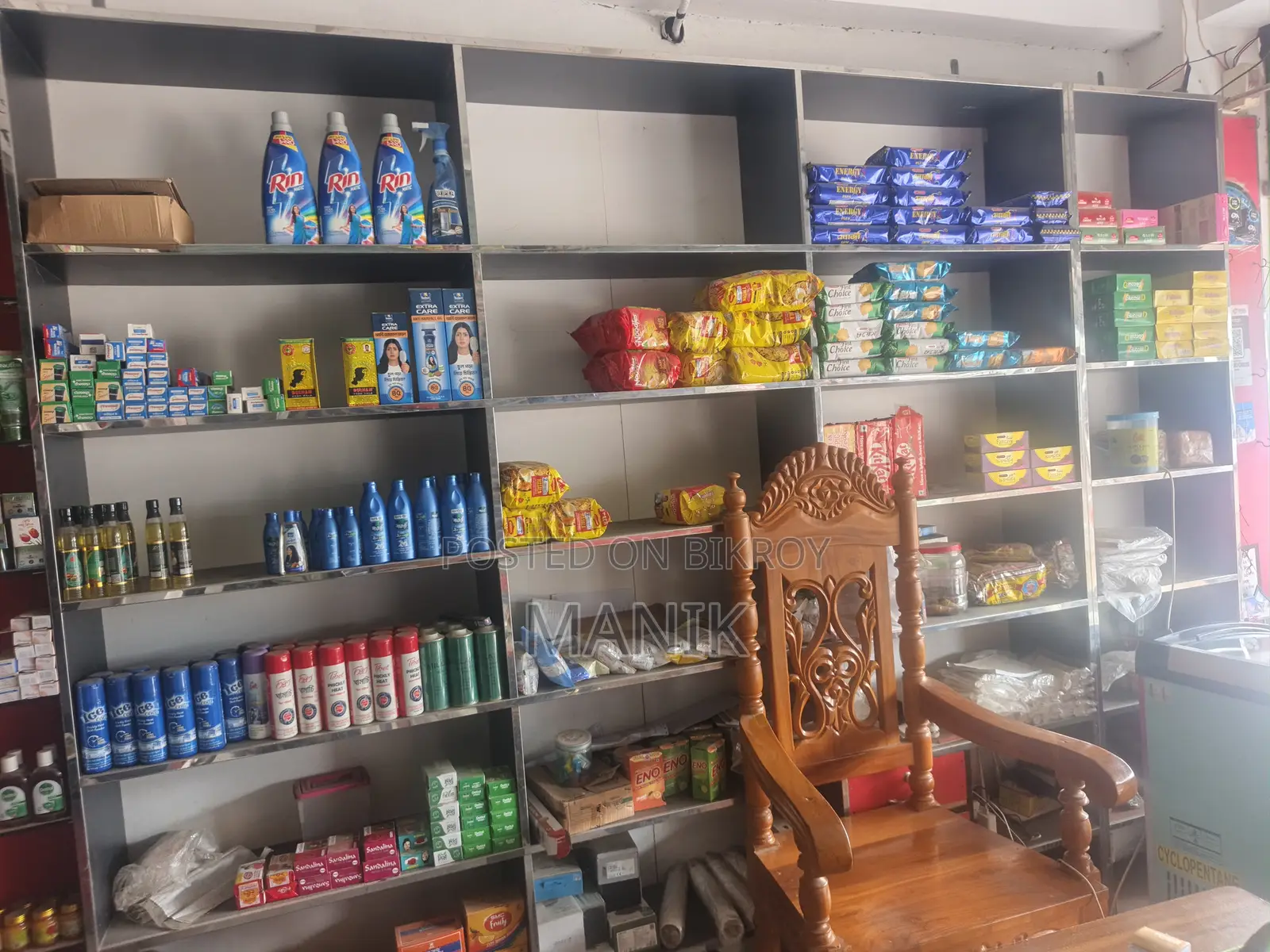 Shop Counter Showcase and Rek