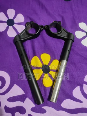 আর১৫ ভি৩ হ্যান্ডেলবার