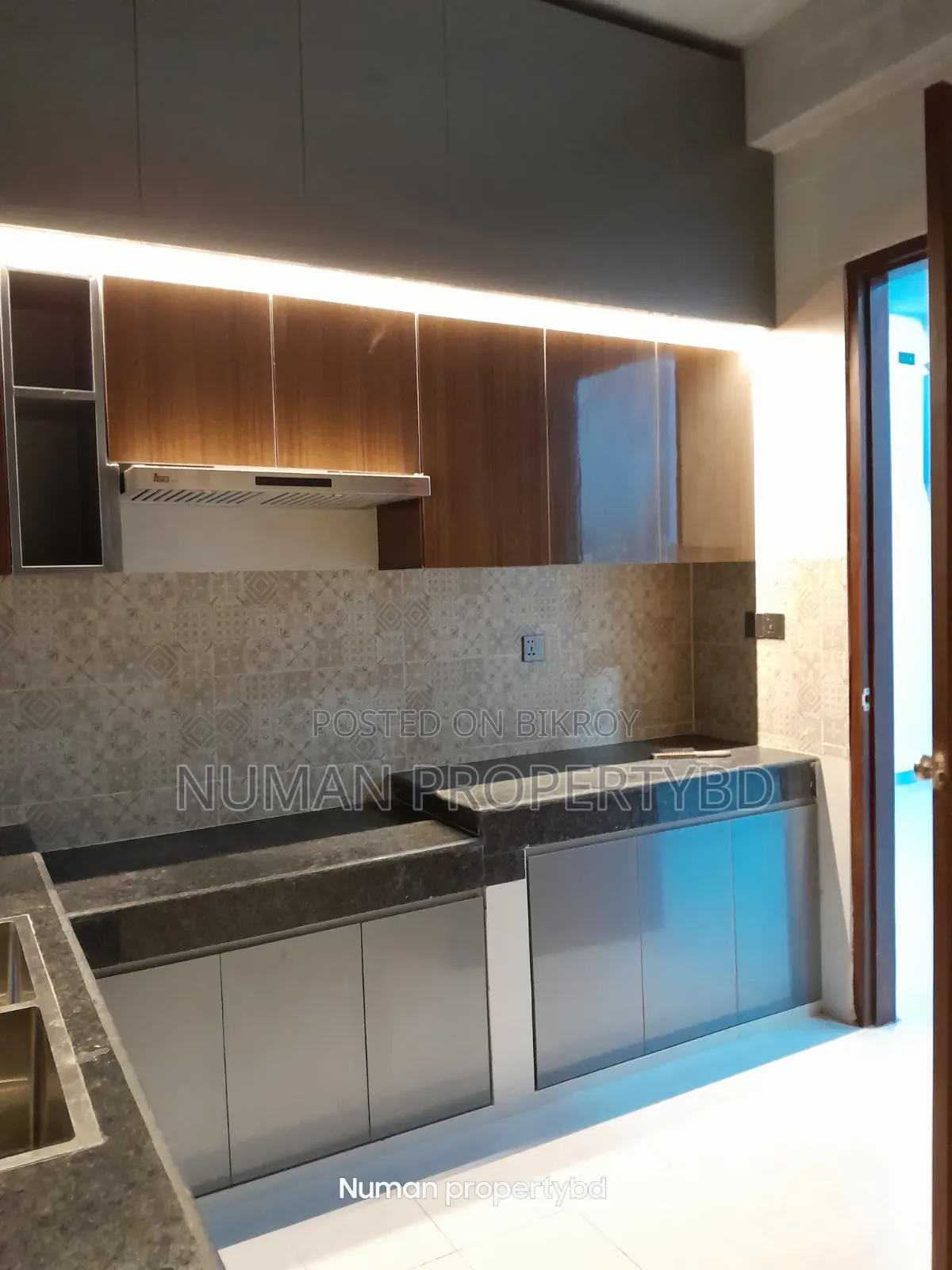 3-Bedroom Apartment in Numan Property Bd, Basundhara for Rent