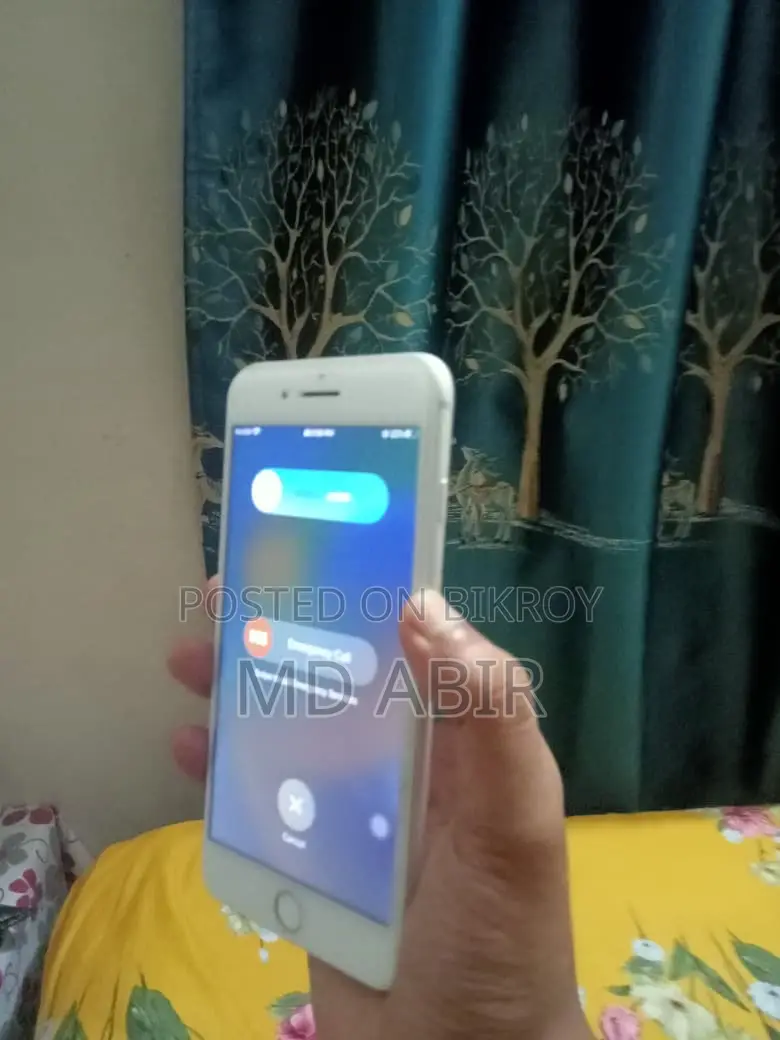 Apple iPhone 8 Plus 64 GB White