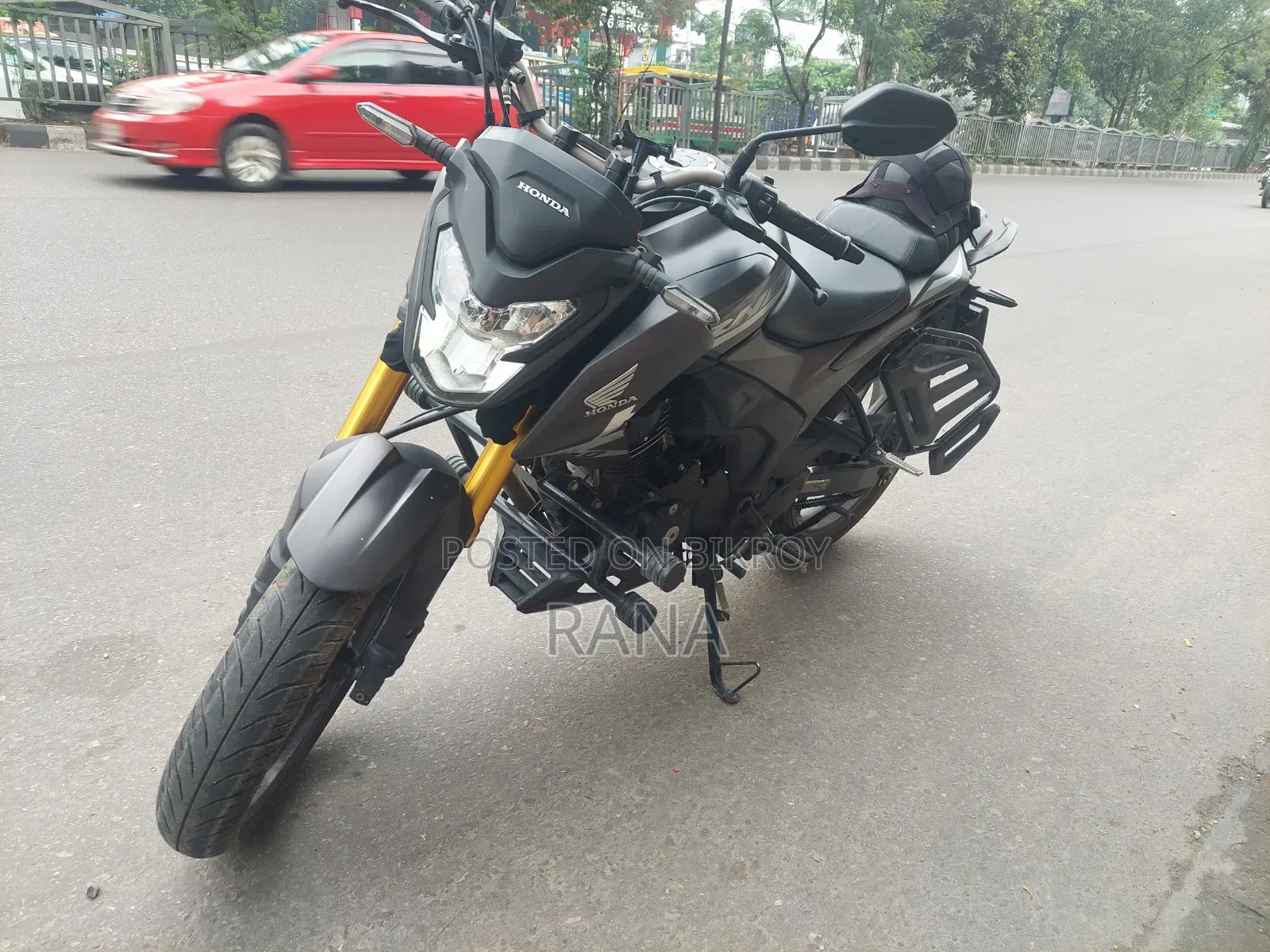 Honda Hornet 2025 Gray