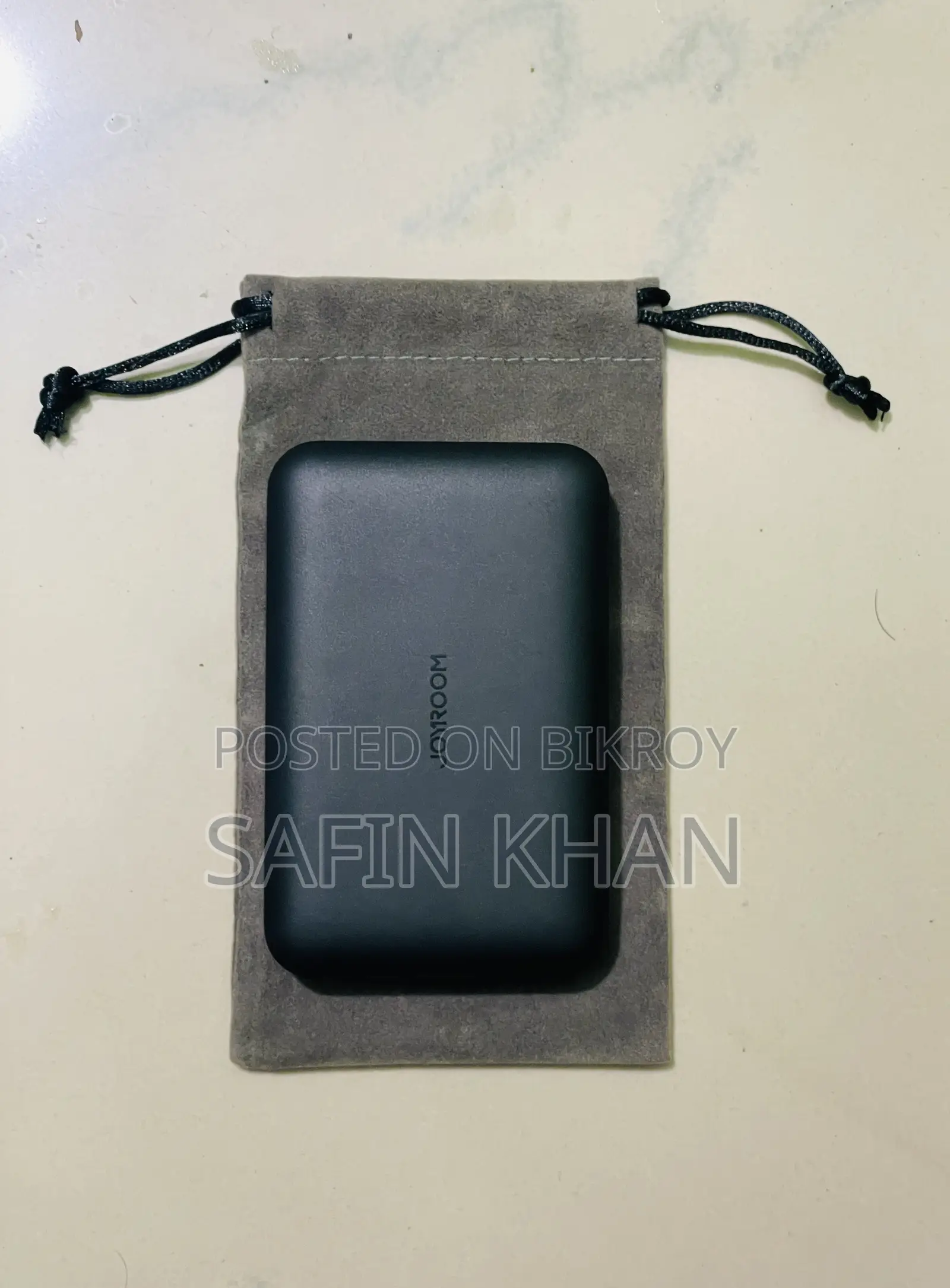 Joyroom JR-W020 Magnetic Wireless Charging Power Bank (10000mAh)
