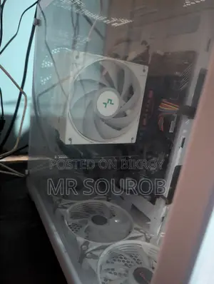 Desktop Computer ASUS 8GB AMD Ryzen 5 SSD 16 GB