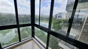 গুলশানে ভাড়ার জন্য ফার্নিশড ৪ বেডরুমের অ্যাপার্টমেন্ট