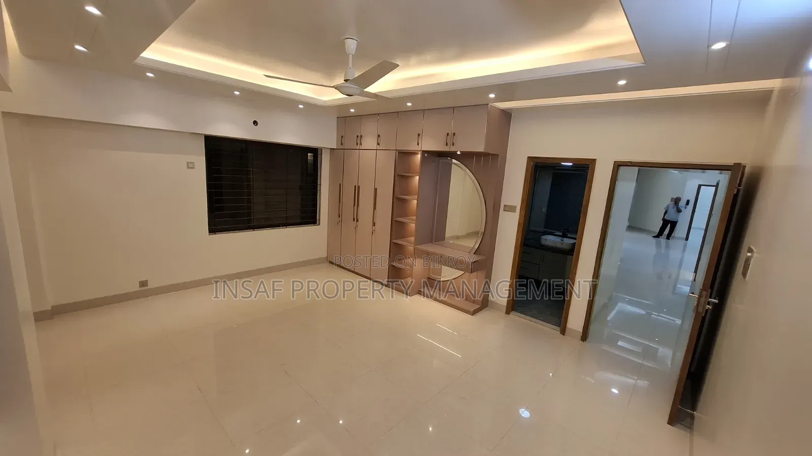 4bdrm Apartment in Gulshan for Rent