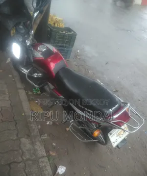 Bajaj CT 100 2018 Red
