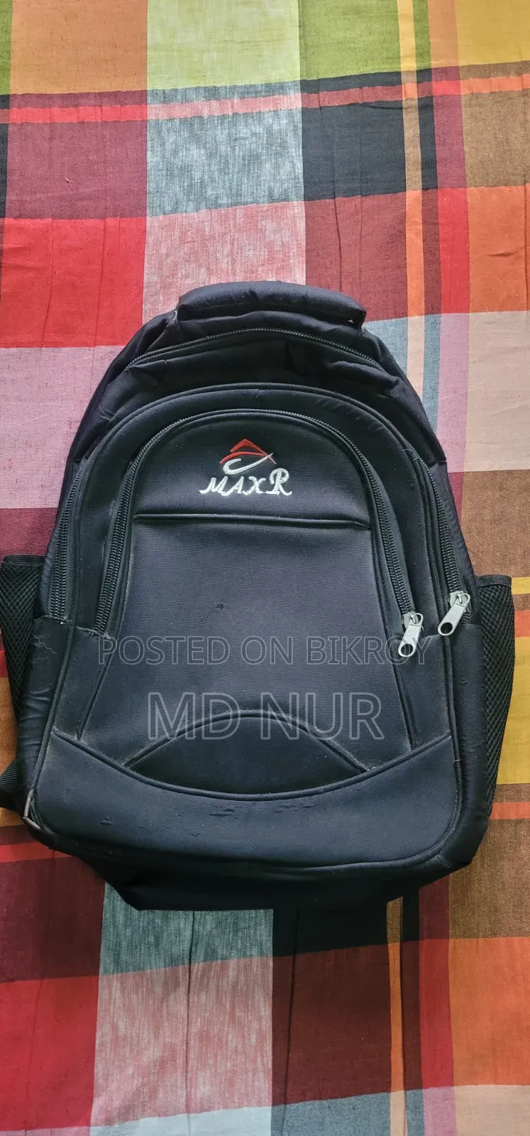 স্কুল ব্যাগ (আলোচনা সাপেক্ষে)