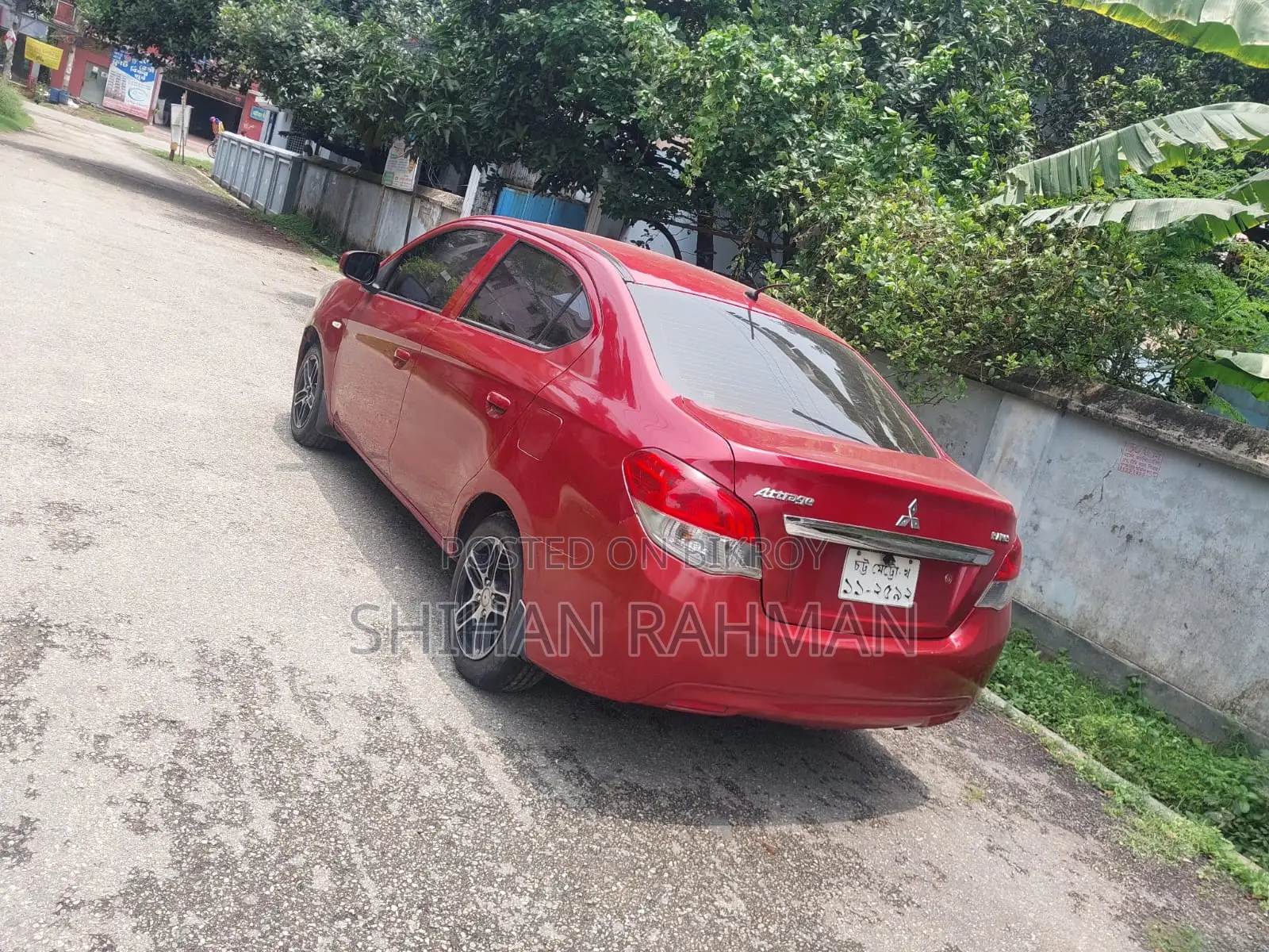 Mitsubishi Attrage 2015 Red