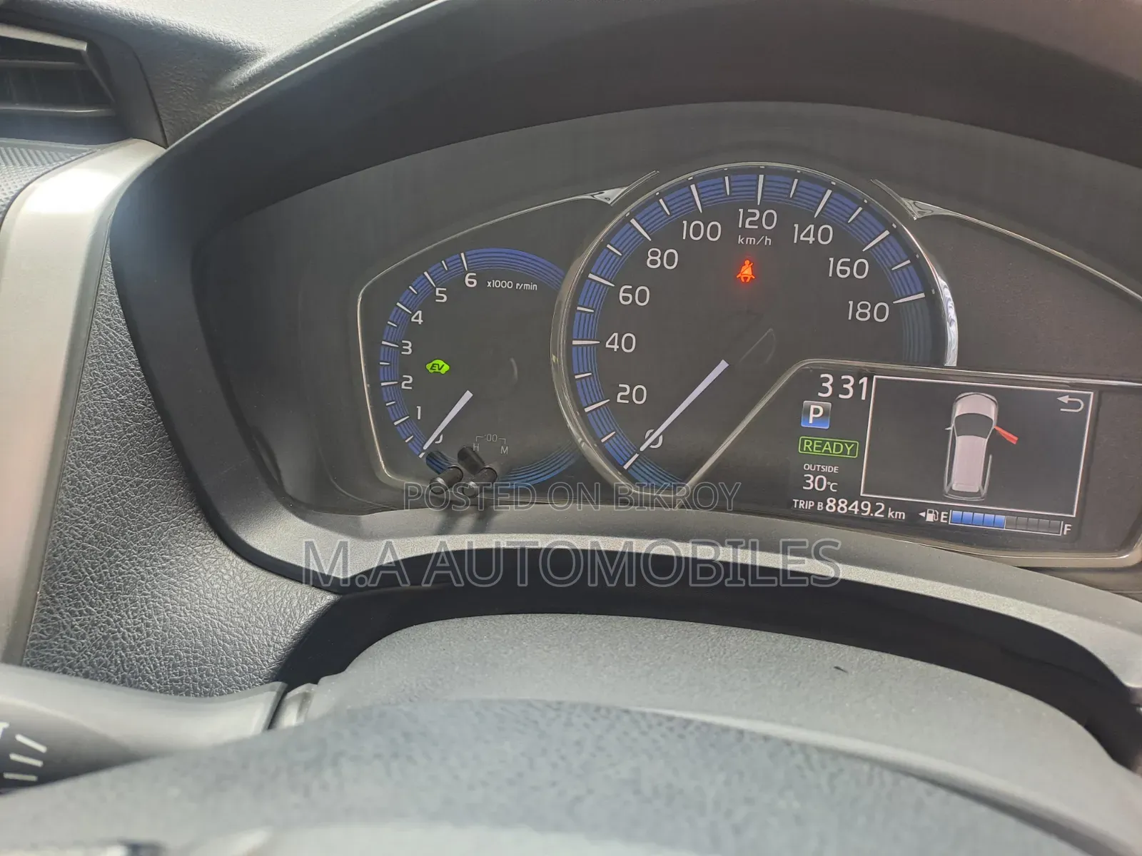 Toyota Corolla Fielder 2017 Silver