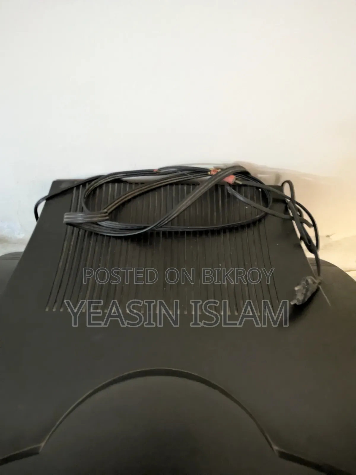 Walton 24' Television