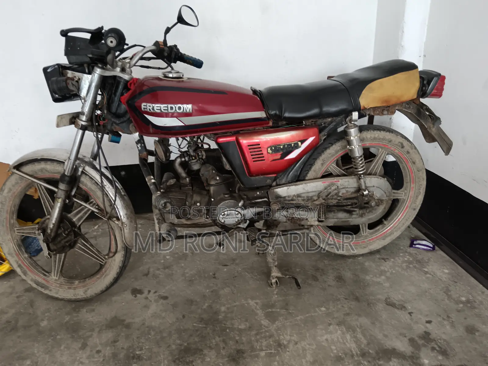 Runner Bullet 100 2015 Red