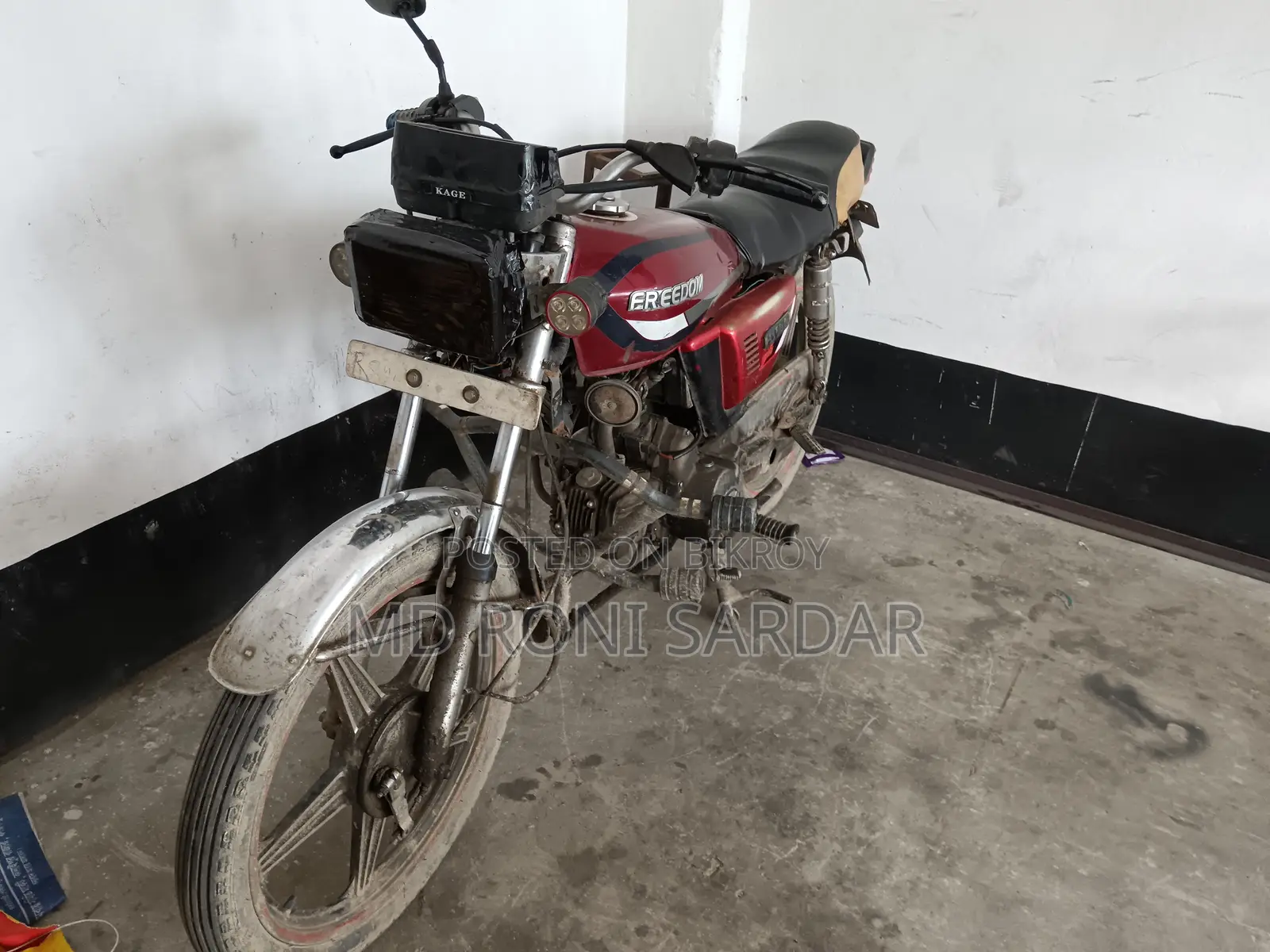 Runner Bullet 100 2015 Red
